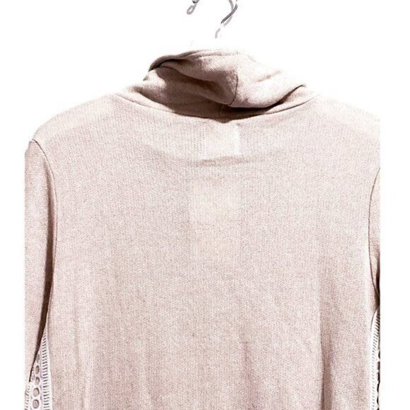 NWT Marleylilly turtleneck top with lace trims - Picture 4 of 8